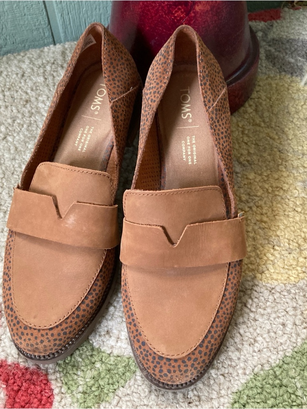 Toms Size 7.5 Mallory Cheetah Print Suede Slip On Loafers - Picture 2 of 11
